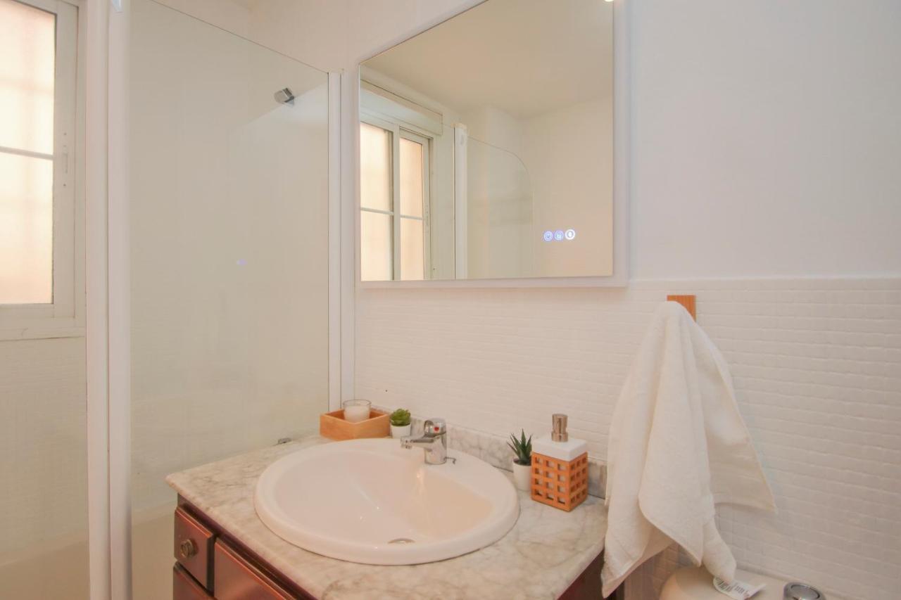 Modern Apt - Luxe Queen Bed - Walk To Isla Magica Sevilla Exteriör bild